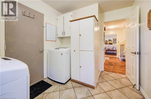 135 Royal Orchard Drive, Kitchener, ON - Indoor Photo Showing Laundry Room