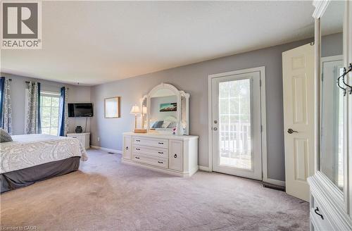 135 Royal Orchard Drive, Kitchener, ON - Indoor Photo Showing Bedroom