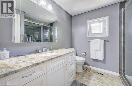 135 Royal Orchard Drive, Kitchener, ON - Indoor Photo Showing Bathroom