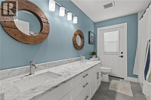 214 Binbrook Road, Glanbrook, ON 