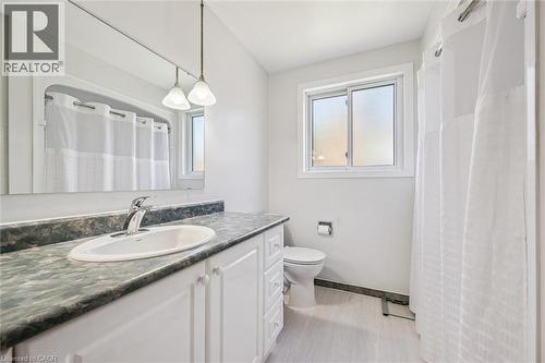 24 Devonglen Court, Kitchener, ON 