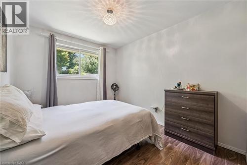 24 Devonglen Court, Kitchener, ON 