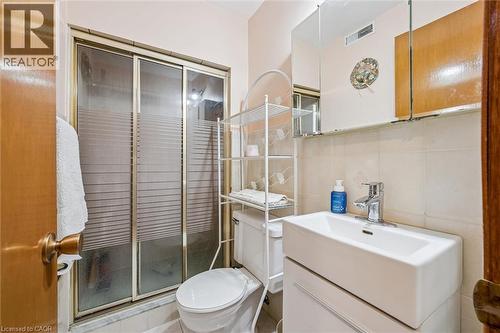 24 Devonglen Court, Kitchener, ON 