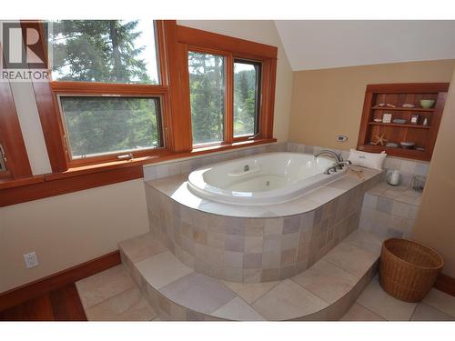 4515 Beasley West Road, Nelson, BC 