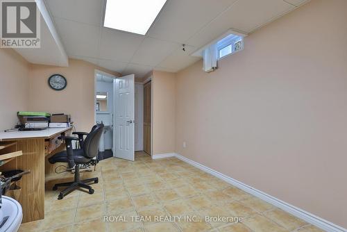 2 Sandway Crescent, Vaughan, ON 