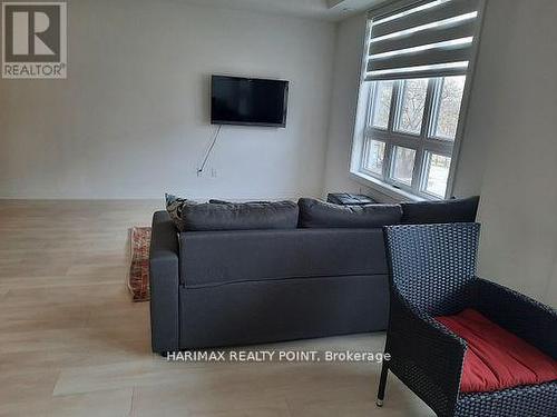 8 - 4015 Hickory Drive, Mississauga, ON 