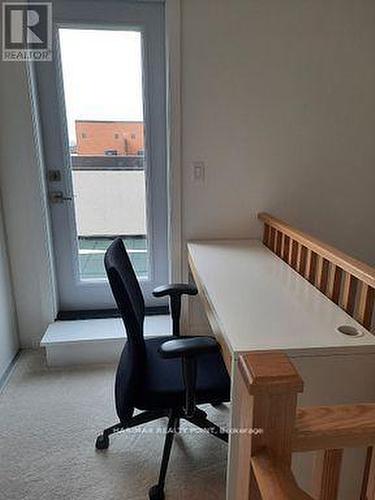 8 - 4015 Hickory Drive, Mississauga, ON 
