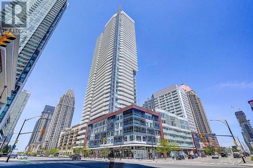 3208 - 4065 CONFEDERATION PARKWAY  Mississauga, ON L5B 0L4