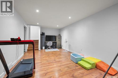 2 Pleasantview Bay, Regina, SK 