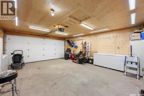 2 Pleasantview Bay, Regina, SK 