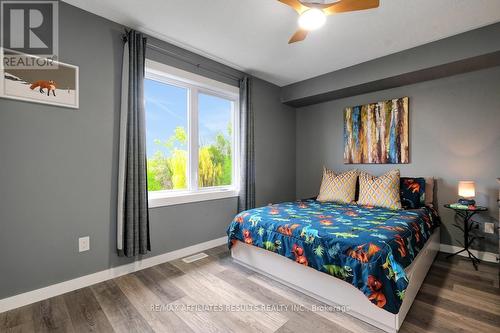 78 Songbird Private, Ottawa, ON 