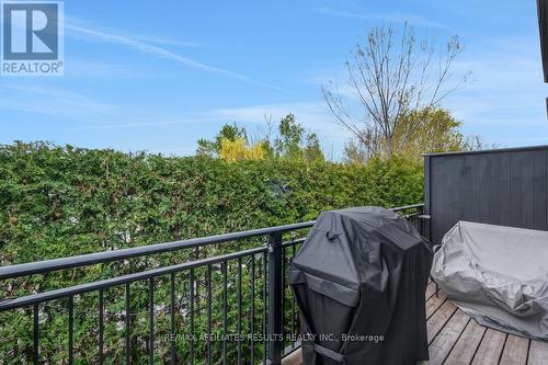 78 Songbird Private, Ottawa, ON 