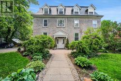 3 - 315 DALY AVENUE  Ottawa, ON K1N 6G6