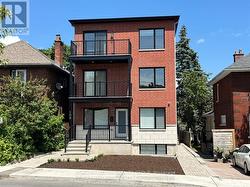 5 - 109 RUSSELL AVENUE Ottawa, ON K1N 7X2