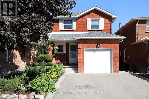 14 KINTYRE STREET  Brampton, ON L6Z 2Y4