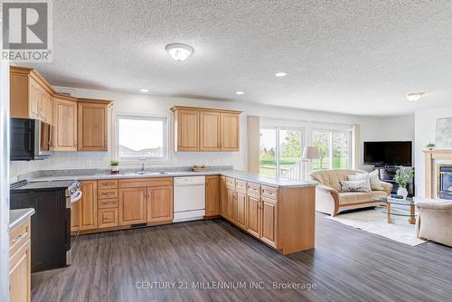 Eat-In Kitchen - 402047 County Rd 15, East Luther Grand Valley, ON 