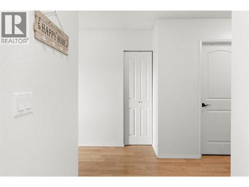 555 Dalgleish Drive Unit# 412, Kamloops, BC - Indoor Photo Showing Other Room