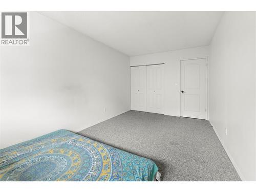 555 Dalgleish Drive Unit# 412, Kamloops, BC - Indoor Photo Showing Bedroom