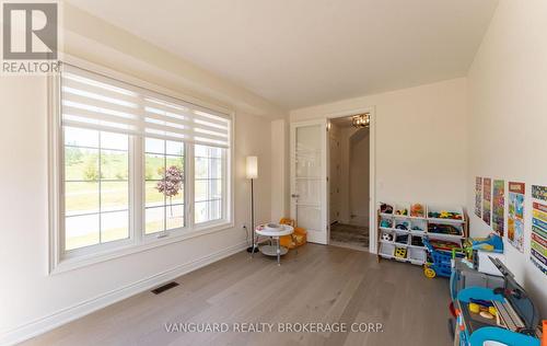 158 Scarlet Way, Bradford West Gwillimbury, ON 