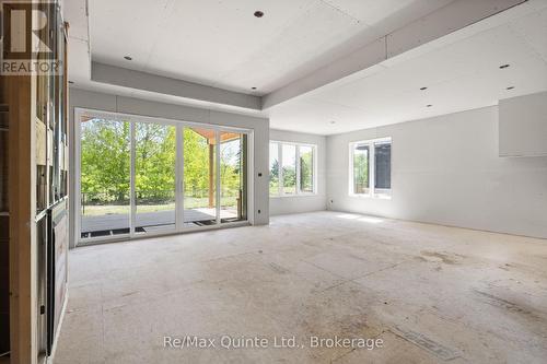 12 Deerview Drive, Quinte West (Murray Ward), ON 