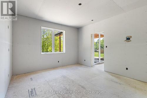 12 Deerview Drive, Quinte West (Murray Ward), ON 