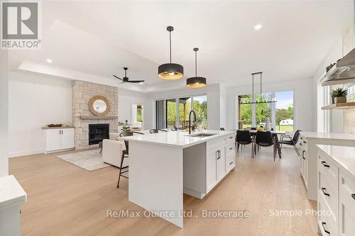 12 Deerview Drive, Quinte West (Murray Ward), ON 