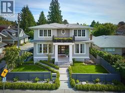 449 E 15TH STREET  North Vancouver, BC V7L 2R9