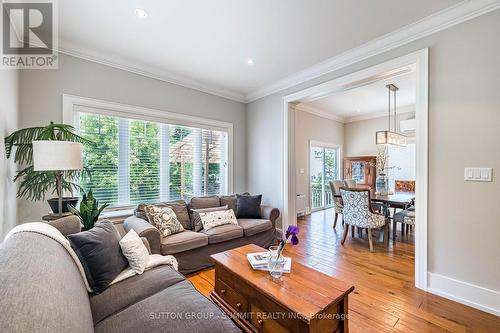 21 Cumberland Drive, Mississauga, ON 