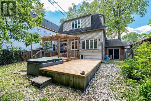 21 Cumberland Drive, Mississauga, ON 