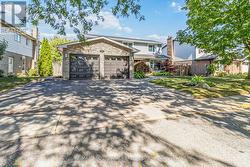 2485 WOBURN CRESCENT Oakville, ON L6L 5E8