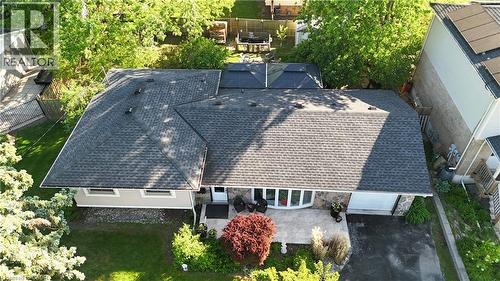 18 Dennis Avenue, Waterdown, ON 