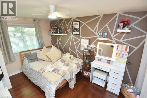 18 Dennis Avenue, Waterdown, ON - Indoor Photo Showing Bedroom
