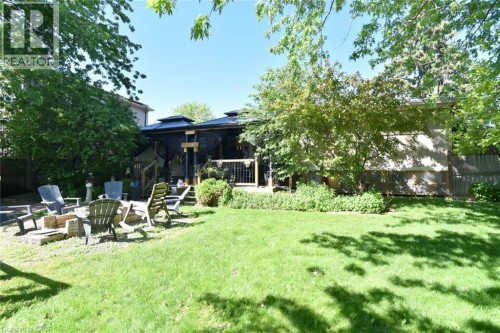 18 Dennis Avenue, Waterdown, ON - Outdoor
