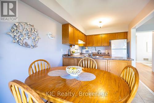 40 Puttingedge Drive, Whitby (Rolling Acres), ON 