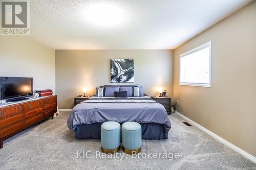 40 Puttingedge Drive, Whitby (Rolling Acres), ON 