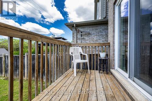 40 Puttingedge Drive, Whitby (Rolling Acres), ON 