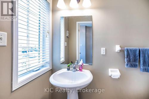 40 Puttingedge Drive, Whitby (Rolling Acres), ON 