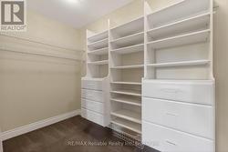 apartment walk in closet - 