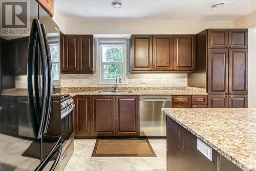 1281 North Shore Drive, Sudbury, ON - Indoor Photo Showing Kitchen With Double Sink
