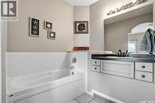 206 Carr Lane, Saskatoon, SK 