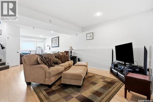 206 Carr Lane, Saskatoon, SK 