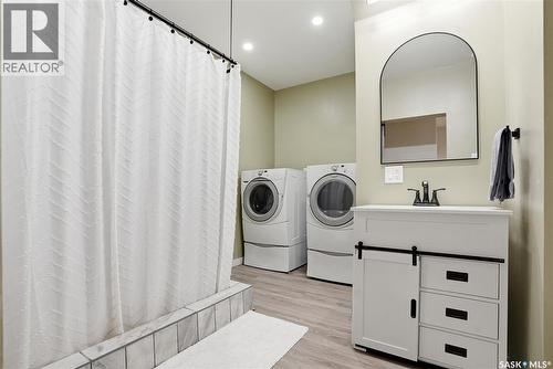 206 Carr Lane, Saskatoon, SK 