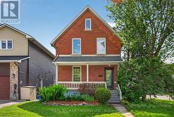552 CHURCHILL AVENUE N  Ottawa, ON K1Z 5E5