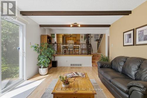 542 Sirois Avenue, Ottawa, ON 