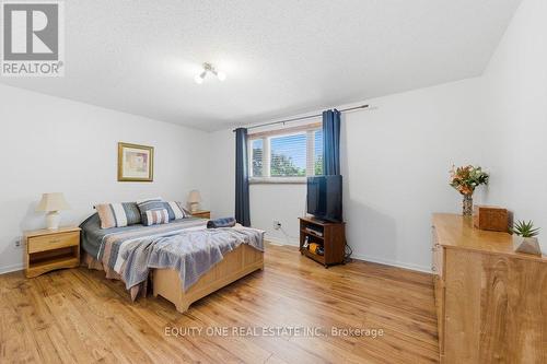 542 Sirois Avenue, Ottawa, ON 