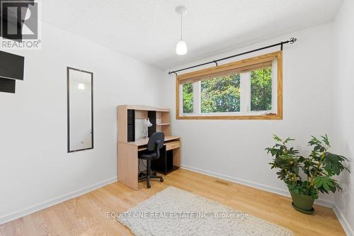 542 Sirois Avenue, Ottawa, ON 
