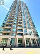 805 - 1 PEMBERTON AVENUE Toronto, ON M2M 4L9