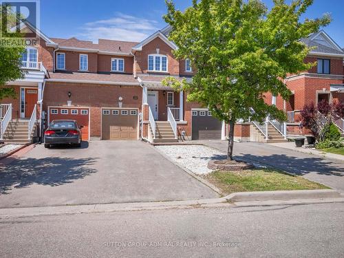 49 LINDENSHIRE AVENUE  Vaughan, ON L6A 4A4