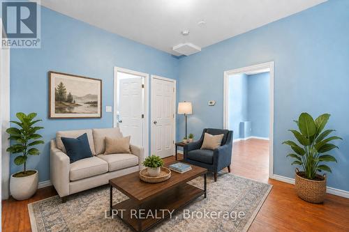 Living Room - 58 Nottawasaga Street, Orillia, ON 