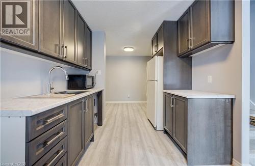 249 Cedarbrae Avenue Unit# 18, Waterloo, ON 